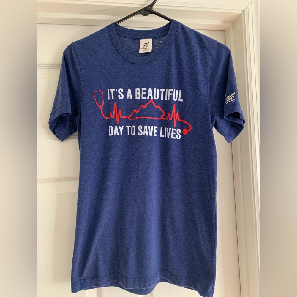 Shop Local KY shirt.  “A Beautiful Day to Save Lives”. Women’s small.